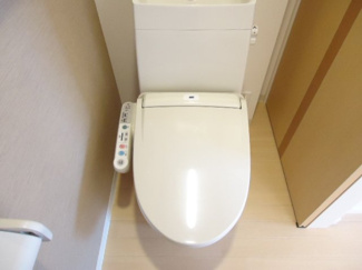 【トイレ】 | ロイヤルシャトー | シャワー付トイレ