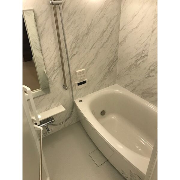 摩耶シティSTATION GATEの浴室|きれいなお風呂です