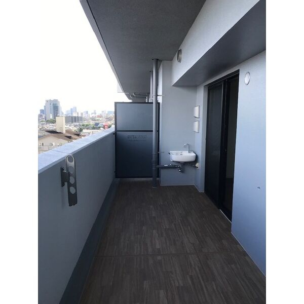 摩耶シティSTATION GATEのバルコニー|広々としたバルコニーです