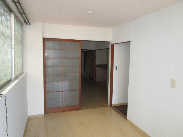 ソフィア後田町2丁目の洋室