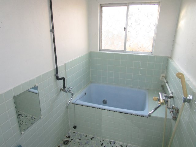 ソフィア後田町2丁目の浴室