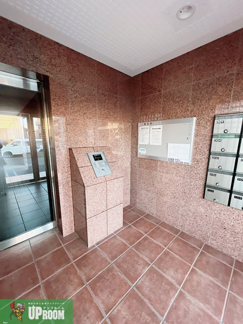 グランデール・Mのロビー