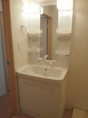【洗面所】 | Ｇ・Ｔ・Ｙ・Ｈ | 明るい洗面所です