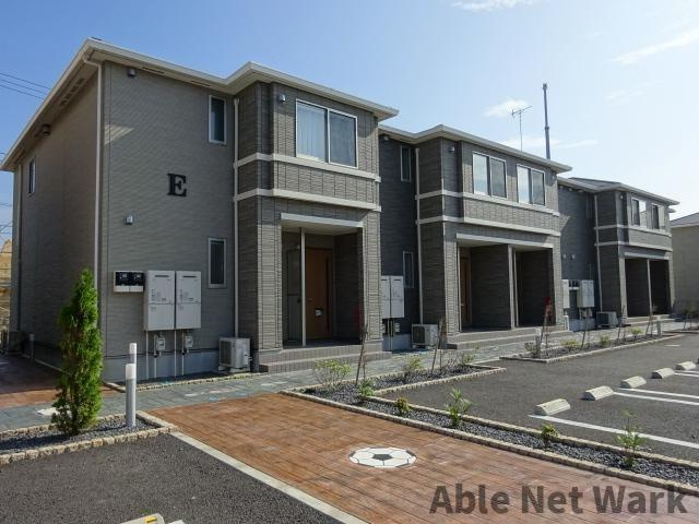 高尾崎 NEW TOWN La・Terre Eの駐車場|駐車場