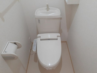 【トイレ】 | アバンツァ－トⅡ | 清潔感のあるトイレです