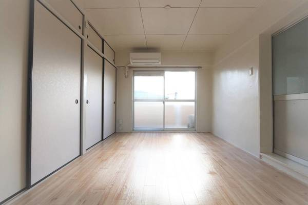 ビレッジハウス名東1号棟の居間・リビング|ビレッジハウスの同一物件・同一タイプの間取りの写真です