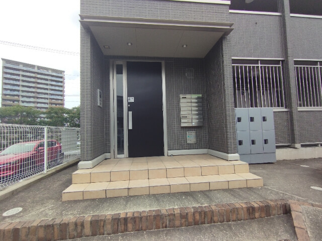 グレイスコートのエントランス