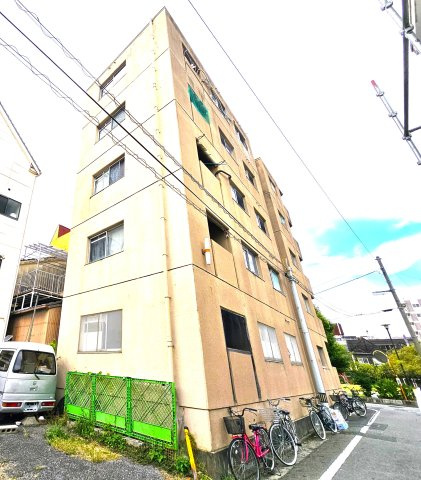 鷹志ハイツの外観|おしゃれな外観です