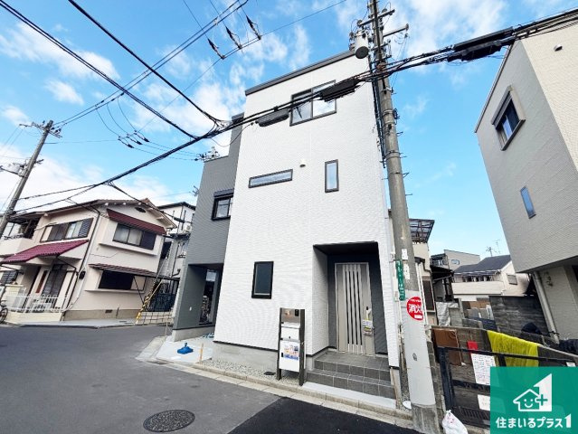 高槻市西冠　第1期　新築一戸建ての外観|安心の10年保証！外観を美しく保ち、雨水で汚れを落とします！気になることがありましたら、お気軽にお問い合わせください！