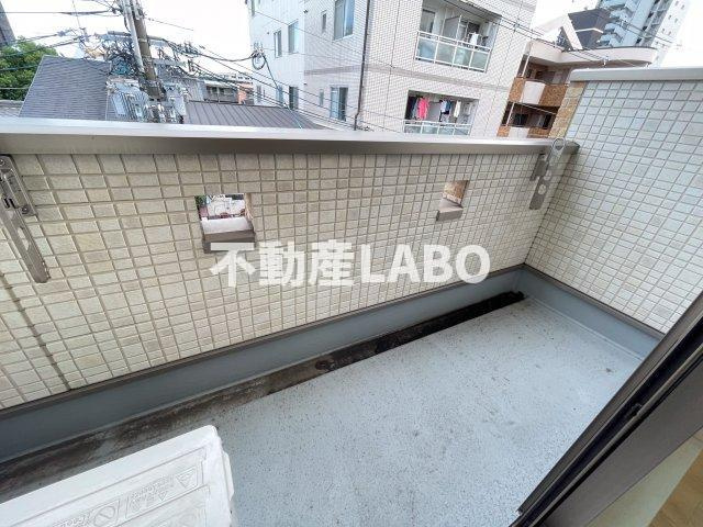グローパレス鷹合のバルコニー