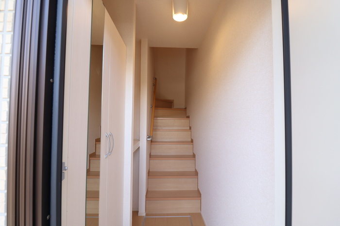 ルグランコート B棟の玄関