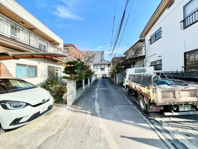 長野箱清水第3の前面道路含む現地写真