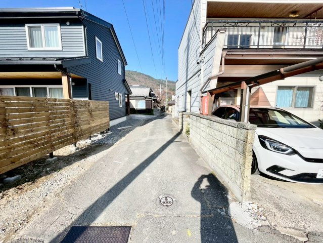 長野箱清水第3の前面道路含む現地写真