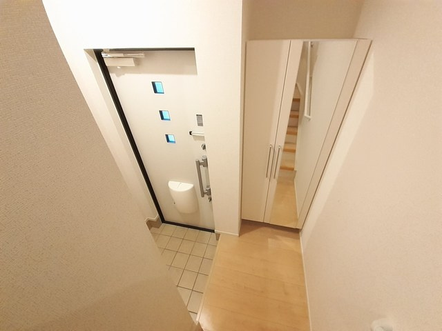 フロムワンの玄関