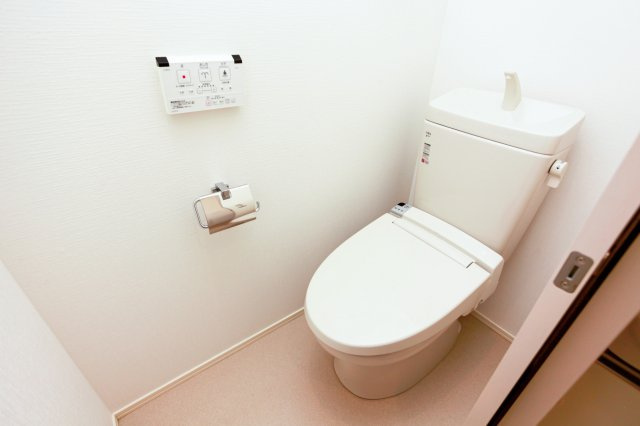 サヴォイコートオブアームズ　2階のトイレ|別号室のものになります。現状優先。