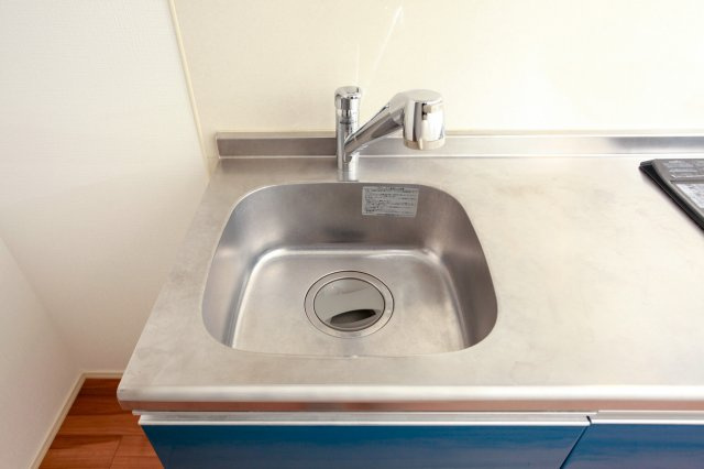 サヴォイコートオブアームズ　2階のキッチン|別号室のものになります。現状優先。