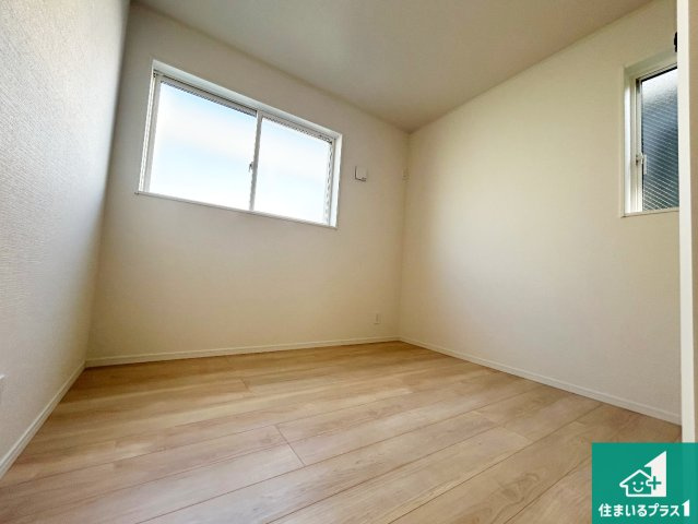 神戸市垂水区上高丸　第1期　新築一戸建ての洋室|シンプルな洋室は、自分好みのインテリアが楽しめます♪ご家族とインテリアや家具を選びに行くのは新築購入時の醍醐味の一つです。ぜひお楽しみください♪