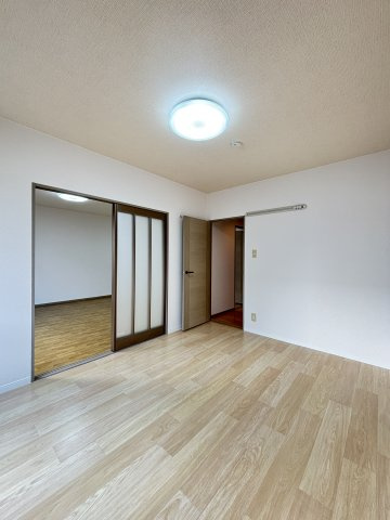 コンフォールコート　A棟の収納|イメージ102号室の写真（反転あり）