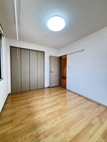 コンフォールコート　A棟の収納|イメージ102号室の写真（反転あり）