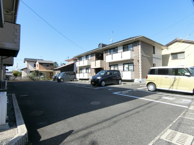 コンフォールコート　A棟の駐車場