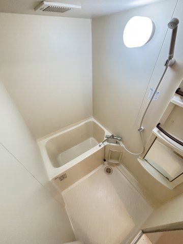 コンフォールコート　A棟の浴室