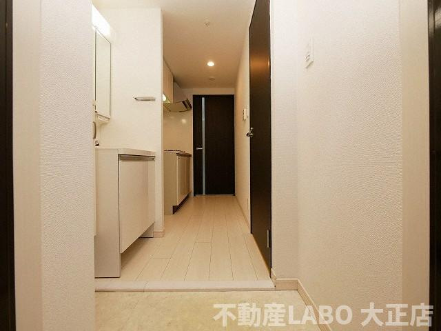 レオンコンフォート難波の玄関