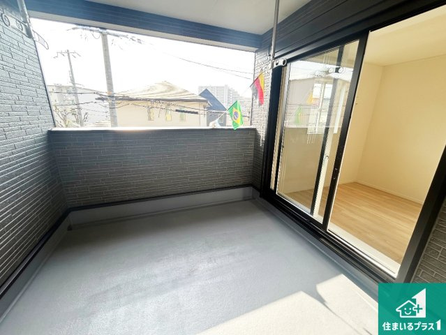 神戸市垂水区上高丸　第1期　新築一戸建てのバルコニー|ワイドバルコニーは洗濯物を干すスペースが広いのでご家族が多くても安心！