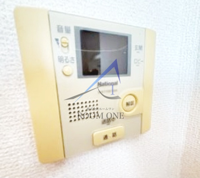 ナショナルステージのセキュリティ|モニター付きインターホンです。