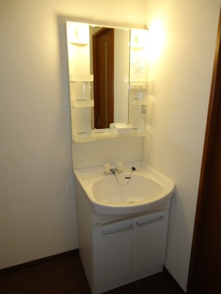 カサブランカＮの洗面所|同物件別部屋の画像です。