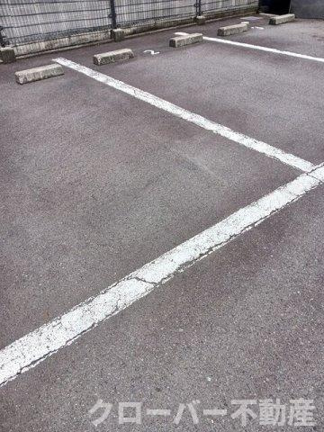 ホワイト・リバーの駐車場