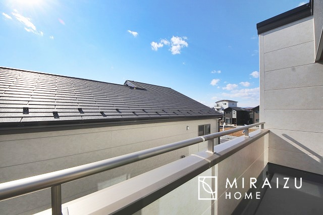 【その他】 | 浴室乾燥機はとても早く乾くパワフル乾燥機。普段の入浴後のカビ防止に10分だけ回していただければ清潔浴室を保てます。冬寒い日の入浴や、小さいお子様、ご年配のご両親様との入浴の際には、浴室を温めておけます