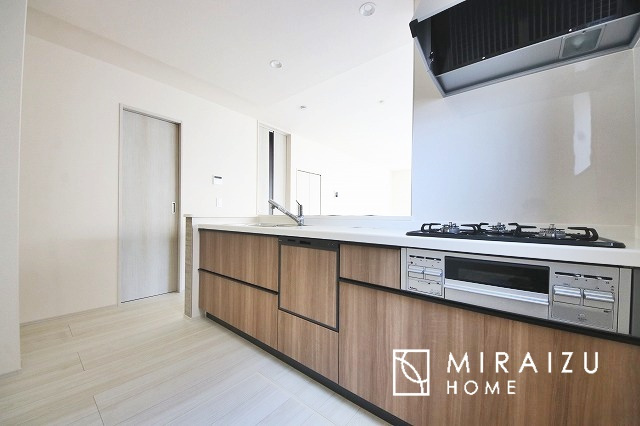 【外観】 | 平日・休日問わず、いつでもご見学が出来ます♪☆実際に見て、触れて感じる安心のお住まい探しを体験して下さい♪☆物件情報だけでなく、地域の特色などなどエリア情報もお伝え出来たら嬉しいです♪