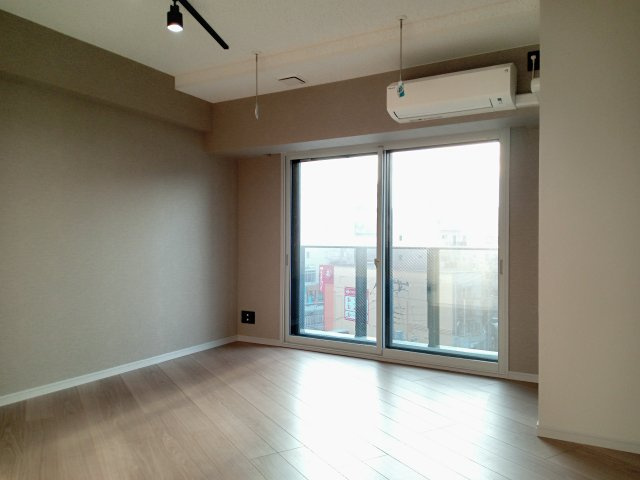 川崎市多摩区登戸の賃貸マンションの居間・リビング