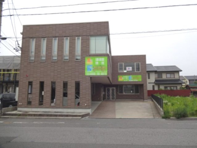 原崎町貸事務所の外観