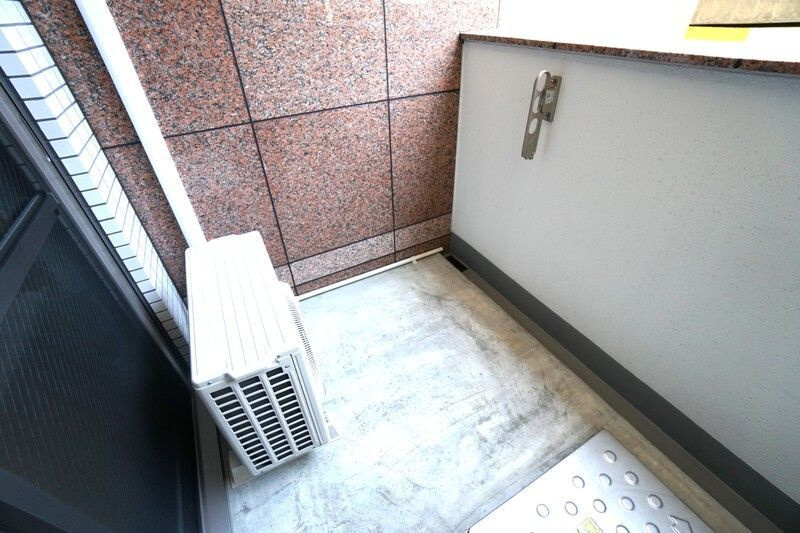 エクセレント上新２０のバルコニー