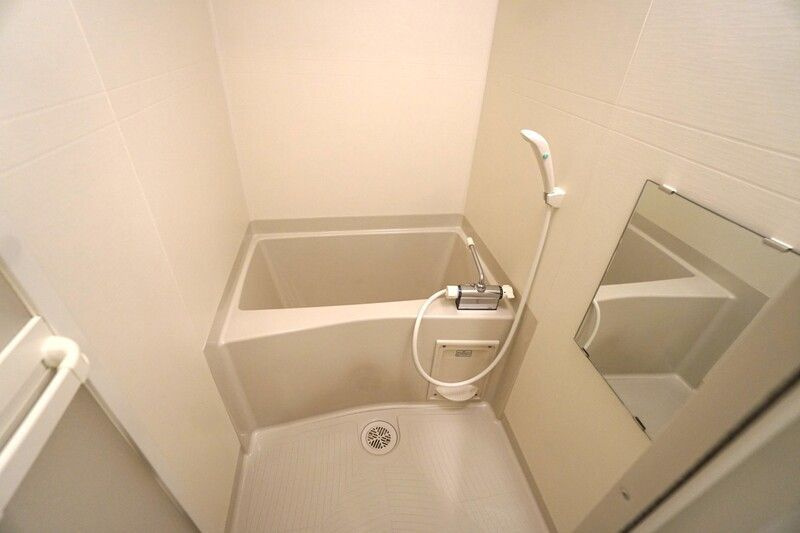 エクセレント上新２０の浴室