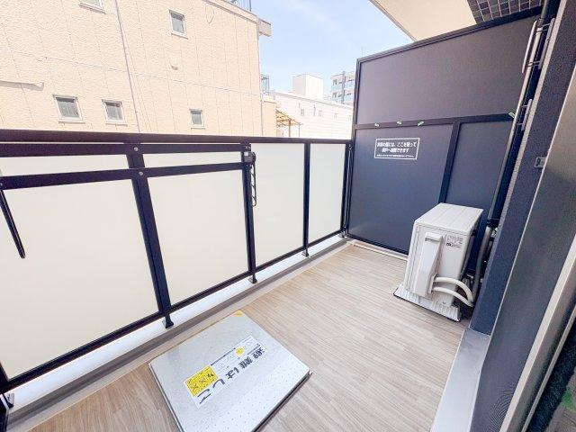 プレサンス桜川グロワールのバルコニー