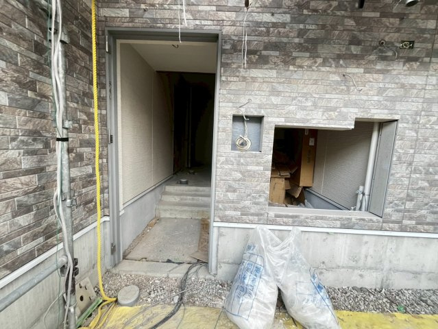 フジパレス千里丘駅東Ⅱ番館のエントランス