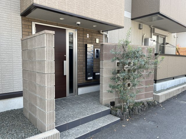 プレミスト新八代のエントランス