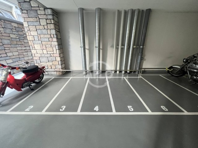 プレジオ難波のその他共用部分|プレジオ難波　バイク置場