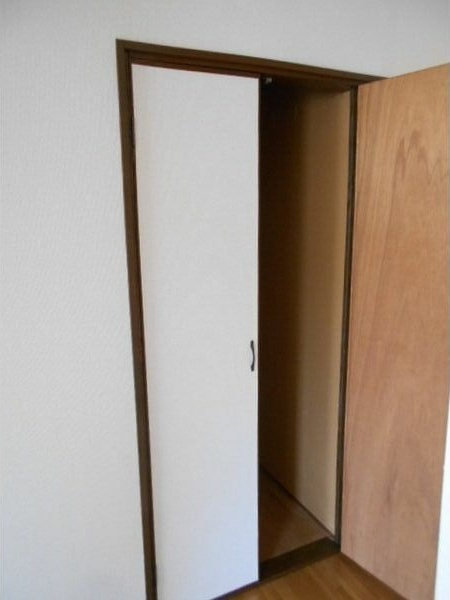 タウンハウスヨシダA棟の収納