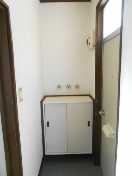 タウンハウスヨシダA棟の玄関