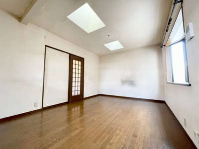 【居間・リビング】 | 高槻市浦堂1丁目　中古戸建