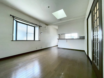 【居間・リビング】 | 高槻市浦堂1丁目　中古戸建