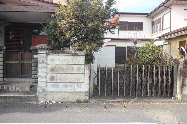 壬生町いずみ町の外観|南側との境界部分（2025年12月撮影）