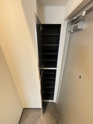 【玄関】 | フォーラム共栄 | 別号室参考写真（反転）