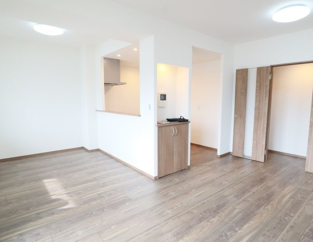 【居間・リビング】 | アンピール松島Ⅱ☆仲介手数料無料☆