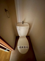 コンパクトで使いやすいトイレです