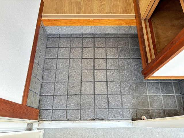 明るい玄関です