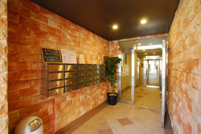 【エントランス】 | ラ・ハル